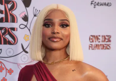 Femme It Forward: Give Her FlowHERS Awards Gala