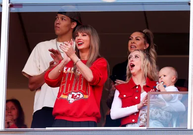 Los Angeles Chargers v Kansas City Chiefs