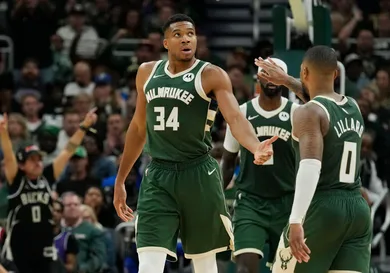 Philadelphia 76ers v Milwaukee Bucks