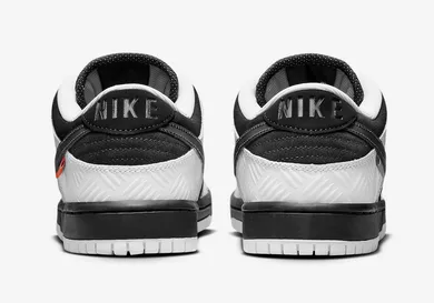 TIGHTBOOTH-Nike-SB-Dunk-Low-FD2629-100-5