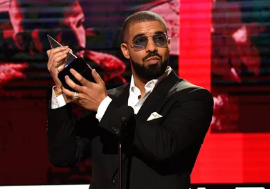 2016 American Music Awards - Roaming Show