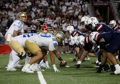 COLLEGE FOOTBALL: NOV 04 UCLA at Arizona