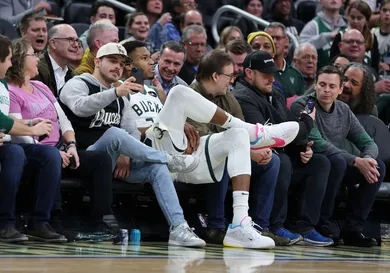 Detroit Pistons v Milwaukee Bucks