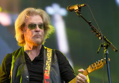 daryl hall net worth