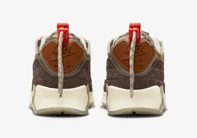 Nike-Air-Max-90-SE-Baroque-Brown-Khaki-5