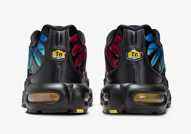 Nike-Air-Max-Plus-25th-Anniversary-FV0393-001-5