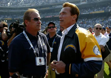 NFL: Chargers Beat Texans 35-10