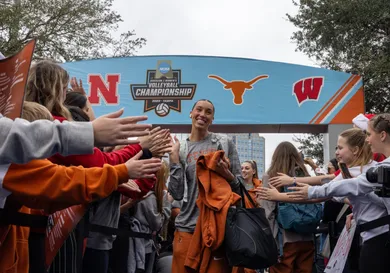 NCAA VOLLEYBALL: DEC 17 Division I Women's Championship - Teams vs Team