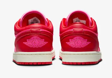 Air-Jordan-1-Low-Pink-Blast3