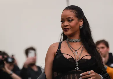 Street Style : Day Two  - Paris Fashion Week - Womenswear F/W 2022-2023