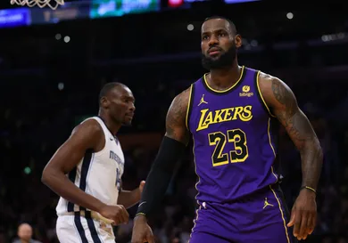 Memphis Grizzlies v Los Angeles Lakers