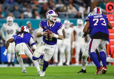 Buffalo Bills v Miami Dolphins