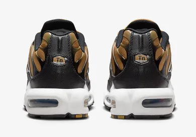 Nike-Air-Max-Plus-Golden-Harvest-DM0032-700-5