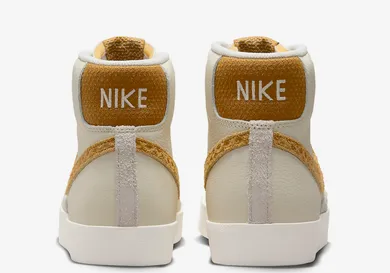 Nike-Blazer-Mid-77-Waffle-5