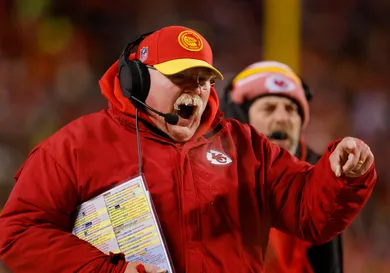 AFC Wild Card Playoffs - Miami Dolphins v Kansas City Chiefs