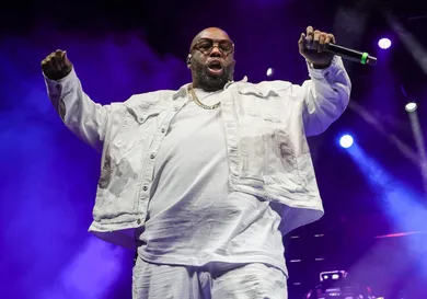 EA Sports Presents The Madden Bowl - Inside