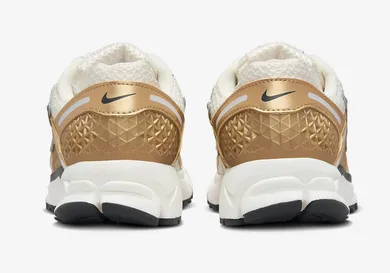 Nike-Zoom-Vomero-5-Metallic-Gold-HF7723-001-Release-Date-5