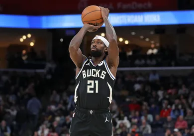 Milwaukee Bucks v Memphis Grizzlies