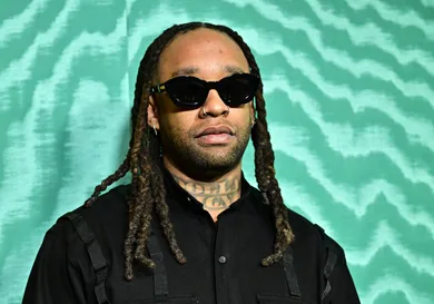 US-ENTERTAINMENT-MUSIC-GRAMMY-WARNER