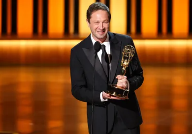 ebon moss-bachrach net worth