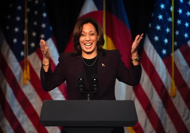 TOPSHOT-US-POLITICS-HARRIS
