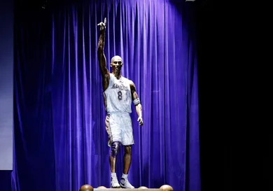NBA: Kobe Statue Unveiling