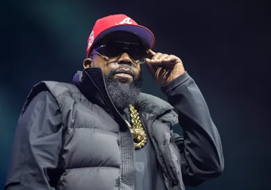 EA Sports Presents The Madden Bowl - Inside