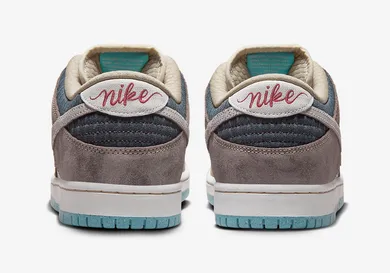 Nike-SB-Dunk-Low-Big-Money-Savings-FZ3129-200-5