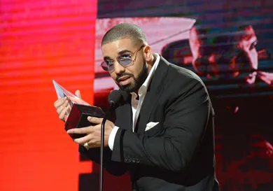 2016 American Music Awards - Roaming Show