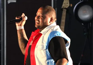 TLC And Shaggy Perform At Budweiser Stage