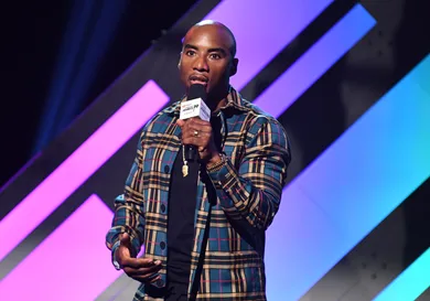 2019 iHeartRadio Podcast Awards Presented By Capital One – Show