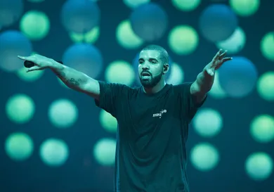 Drake Performs At l'AccorHotels Arena