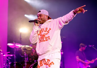 BRELAND Hosts 3rd Annual "BRELAND & Friends" Benefit for Oasis Center at Ryman Auditorium