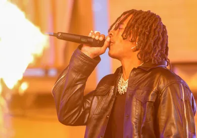 Syndication: Desert Sun