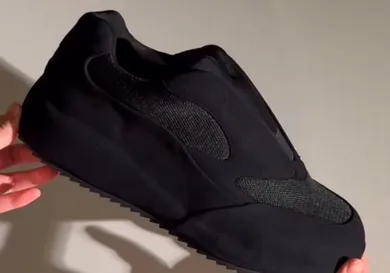 Yeezy-BL-01-Bully-Black