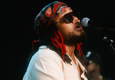 leon-thomas-singer-roots-picnic-2024-1