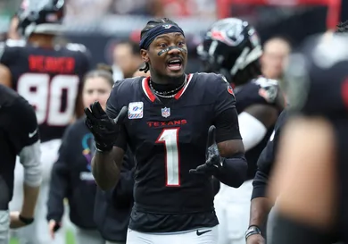 Stefon Diggs Ex Girlfriend Mulan Hernandez Abuse Allegations Lawsuit NFL News