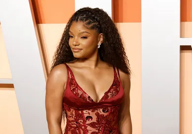 Halo Halle Bailey Recognizing Mom The Little Mermaid Film News