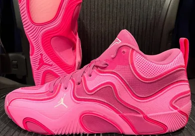 jordan-tatum-3-breast-cancer-awareness-pe-sneaker-news