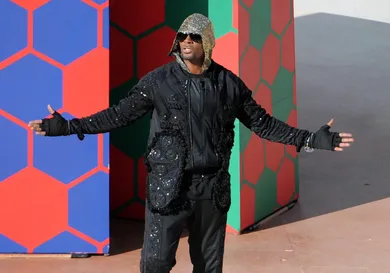 R Kelly Interviewers Defend Decision Invite Him Podcast Music News