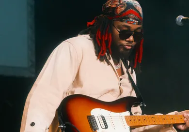 leon-thomas-singer-roots-picnic-2024-3