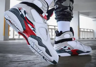 air-jordan-8-bugs-bunny-sneaker-news