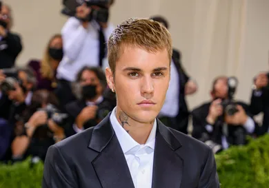 Justin Bieber Puts Paparazzi On Blast Music News