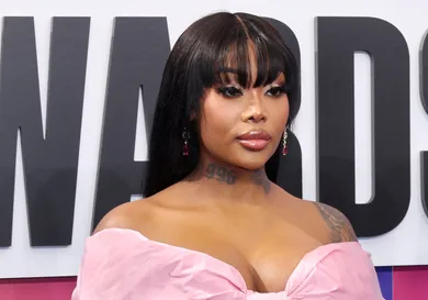 Summer Walker Spend It R&B Season Playlist Music News