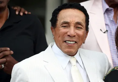 smokey-robinson-countersuit-music-news