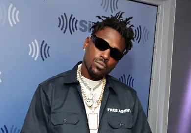 Woman Threatens Antonio Brown Gossip News