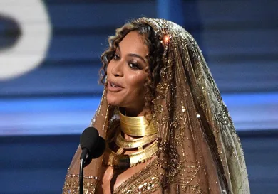 Beyonce Wardrobe Malfunction Cowboy Carter Music News