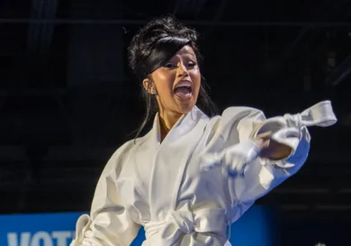 Cardi B Vacation Stefon Diggs Relationship News