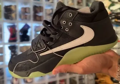 jordan-jumpman-jack-friends-and-family-sneaker-news