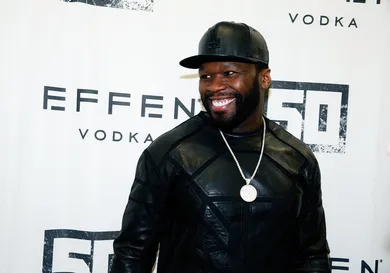 50 Cent Visits Wine N Liqour Outlet